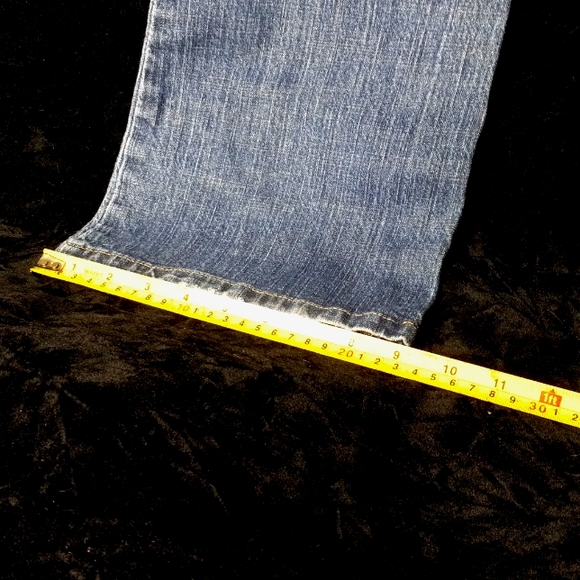 111 Levi Jeans size 10 misses pockets zipper button shipping Denim boot cut - Picture 12 of 14